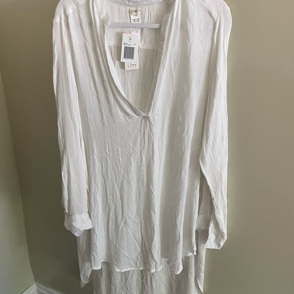 ❌SOLD❌NWT L’Space Megan Coverup Large White Sold Out! - Picture 4 of 6